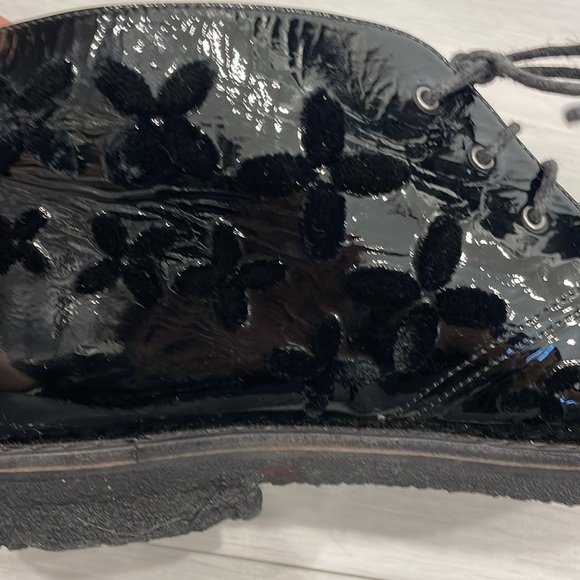 Alaia Patent Leather/Velvet Ankle Boots - Picture 12 of 16